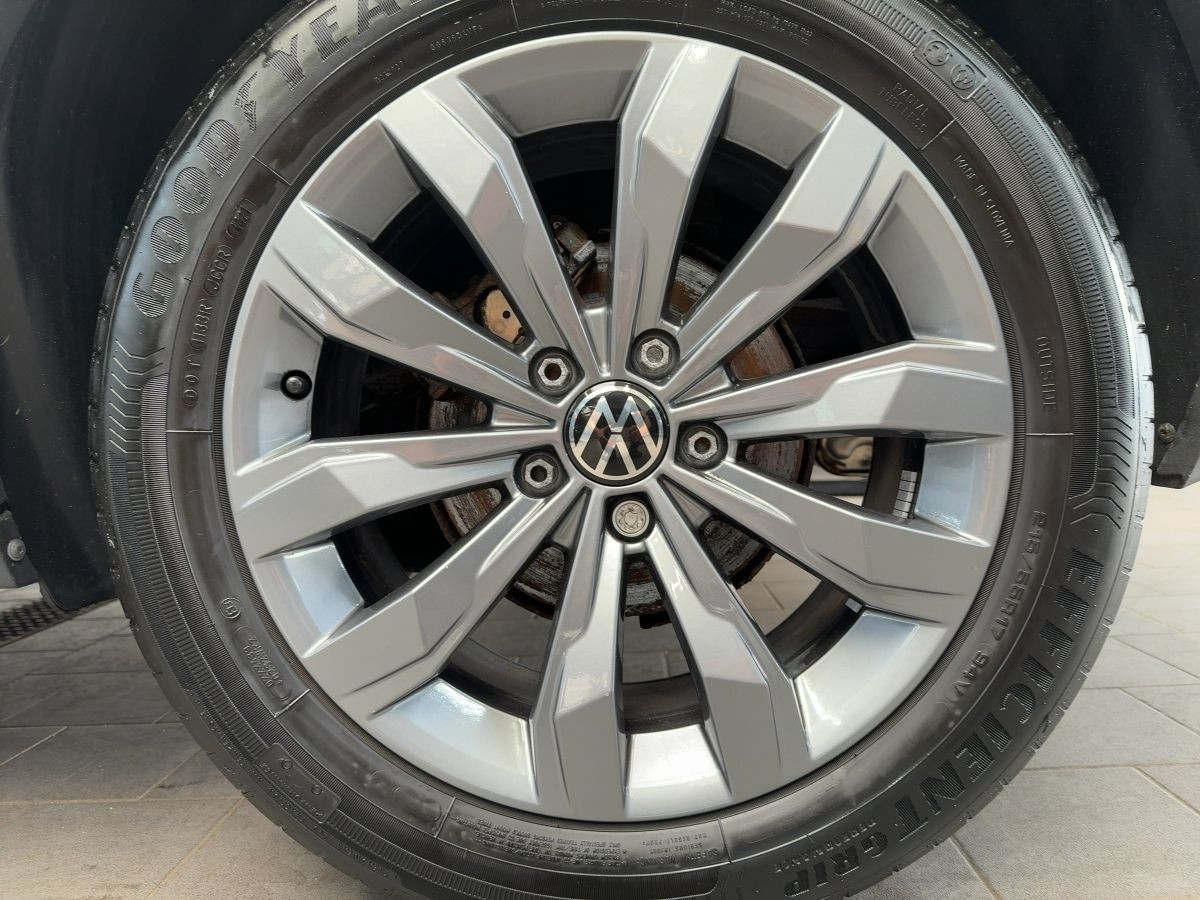 T-Roc 1.5 TSI DSG Sport ACC LED Navi Climatronic Pano. Kamera Sitzh. DAB+ Bluet.