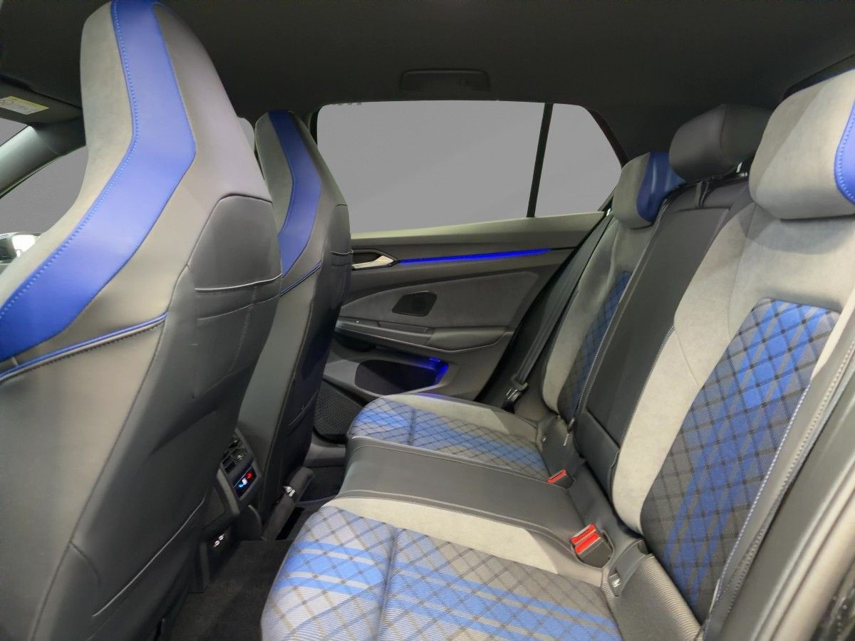 Golf VIII R 2.0 TSI DSG 4M
