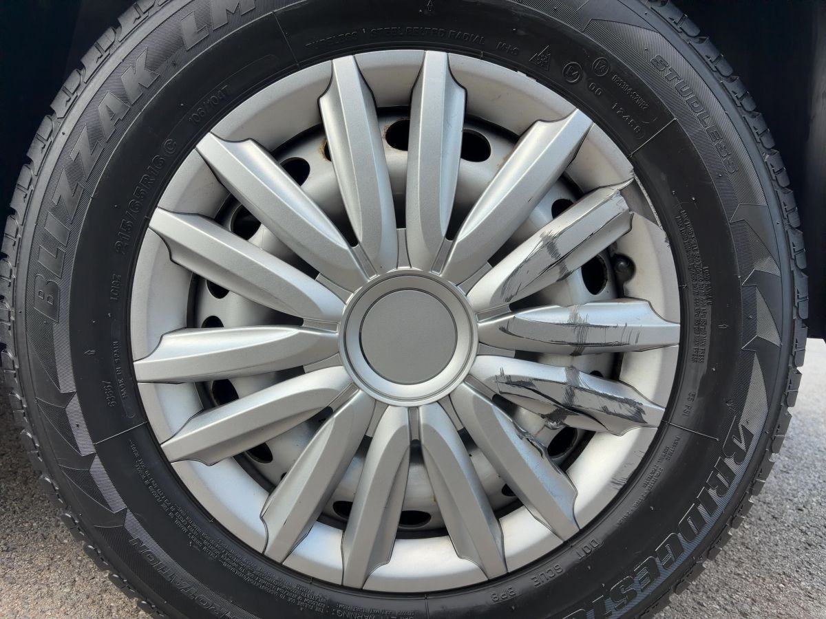 T6.1 Kombi T6.1 2.0 TDI DSG HD LR 9-Sitze AHK Standh. Klima Bluet.