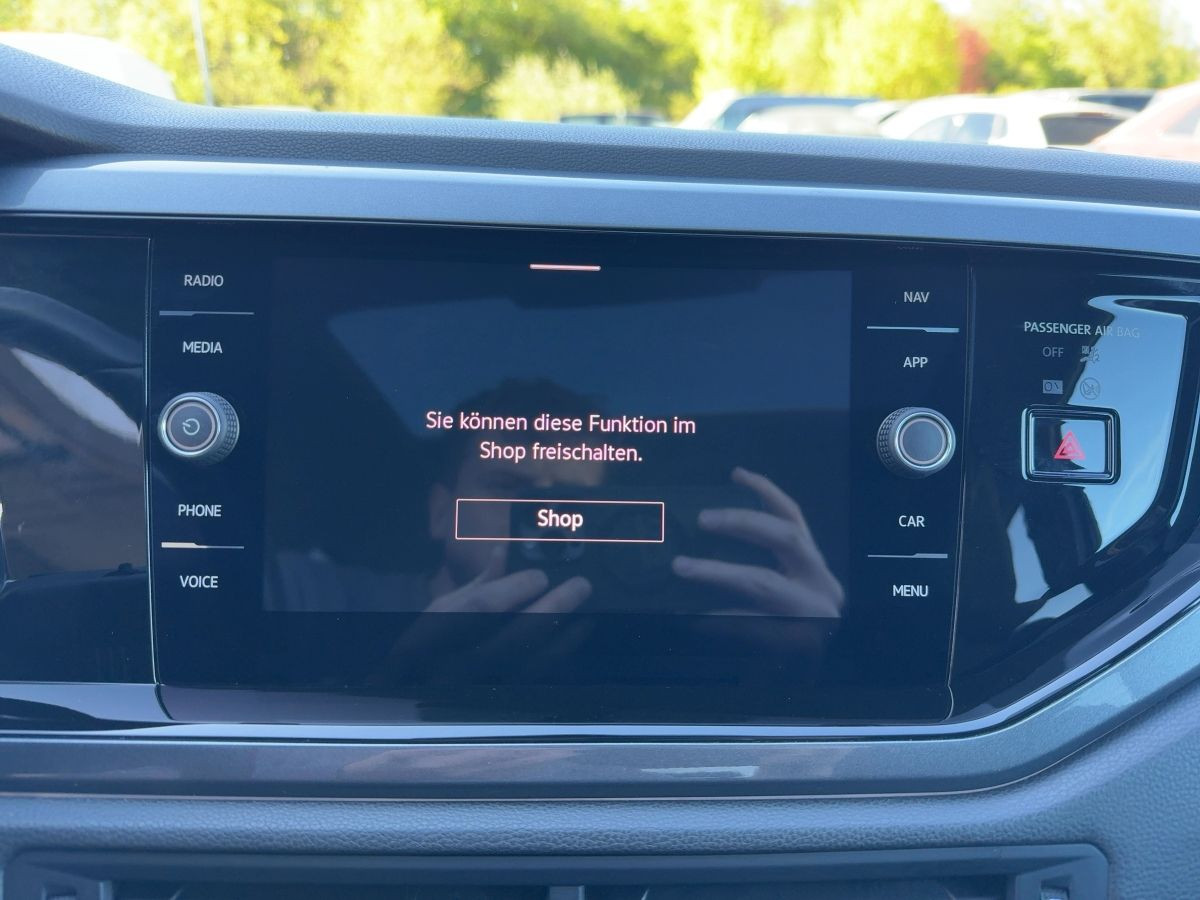 Polo GTI 2.0 TSI DSG ACC LED Climatronic Pano. Kamera Sitzh. DAB+ Blut. Nebel