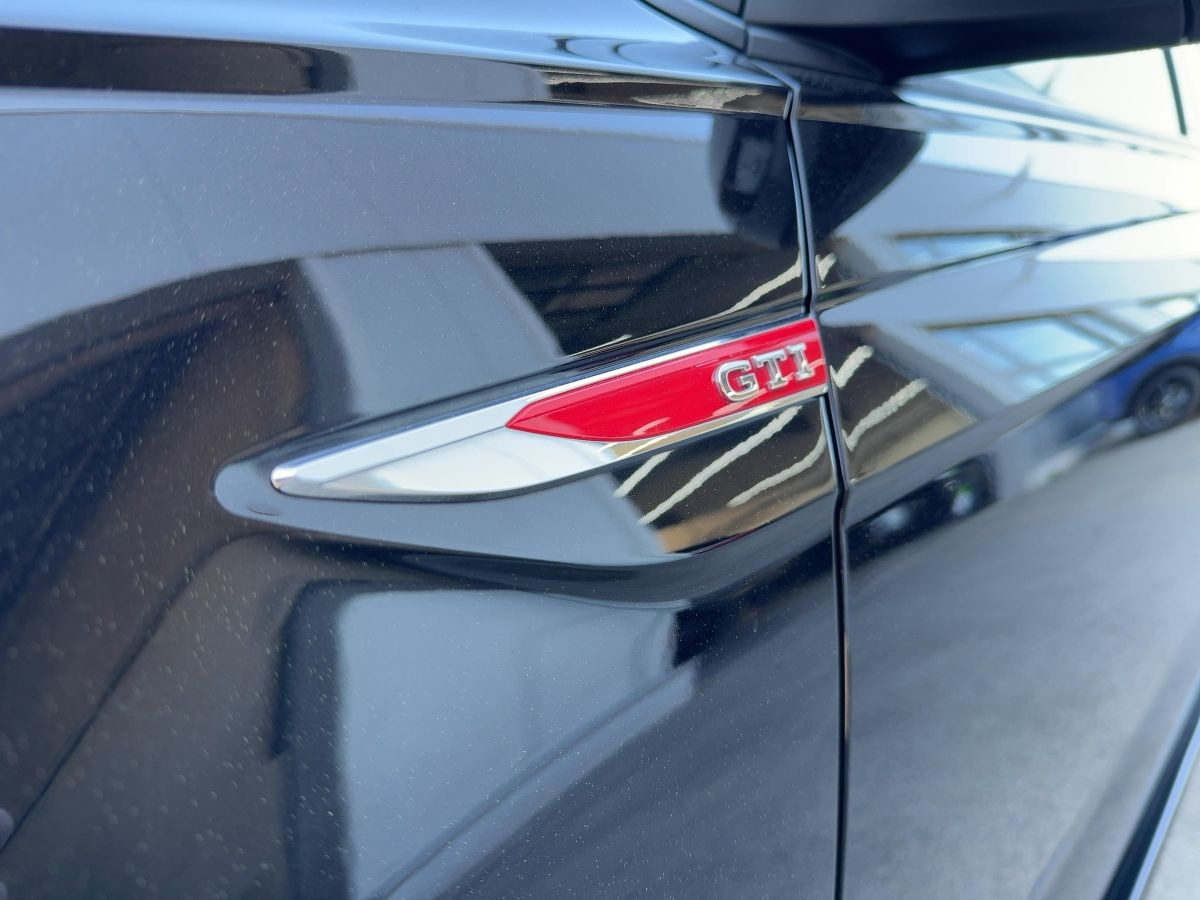 Polo GTI 2.0 TSI DSG ACC LED Climatronic Pano. Kamera Sitzh. DAB+ Blut. Nebel
