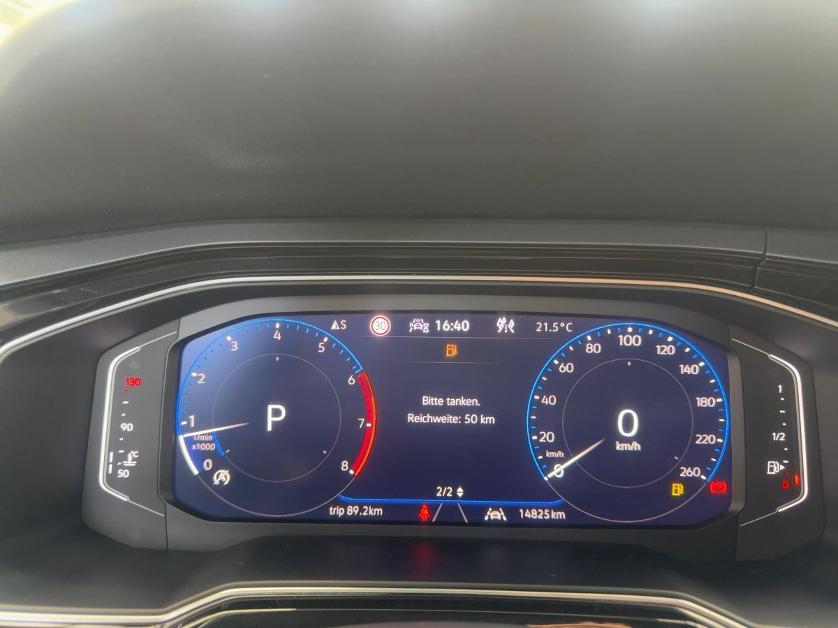 Taigo 1.5 TSI DSG R-Line ACC Navi LED-Matrix Kamera Climatronic Sitzh. Lane-Ass.