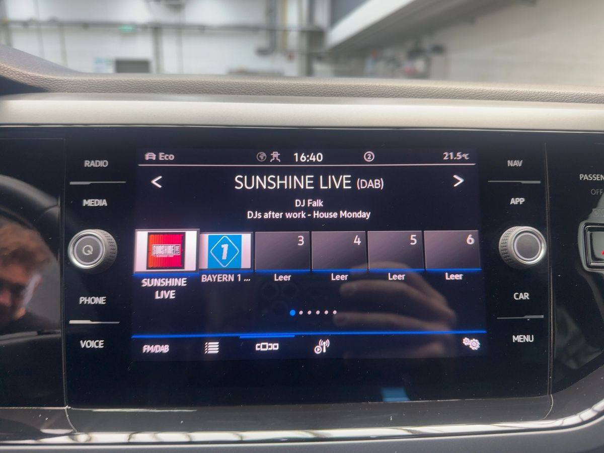 Taigo 1.5 TSI DSG R-Line ACC Navi LED-Matrix Kamera Climatronic Sitzh. Lane-Ass.