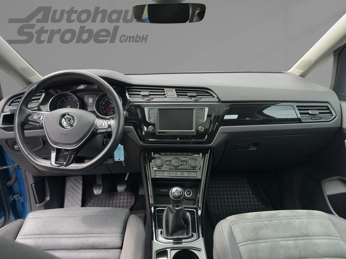 Touran 1.4 TSI Highline ACC AHK Navi LED Pano Kamera Bluet. Sitzh.