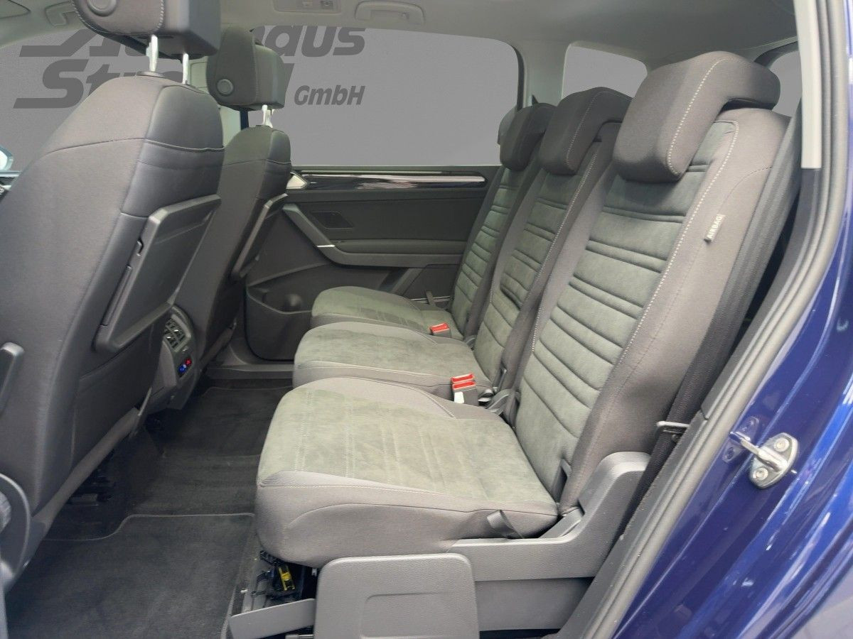 Touran 2.0 TDI DSG Highline ab 2,49% AHK LED Navi Pano Kamera Keyless