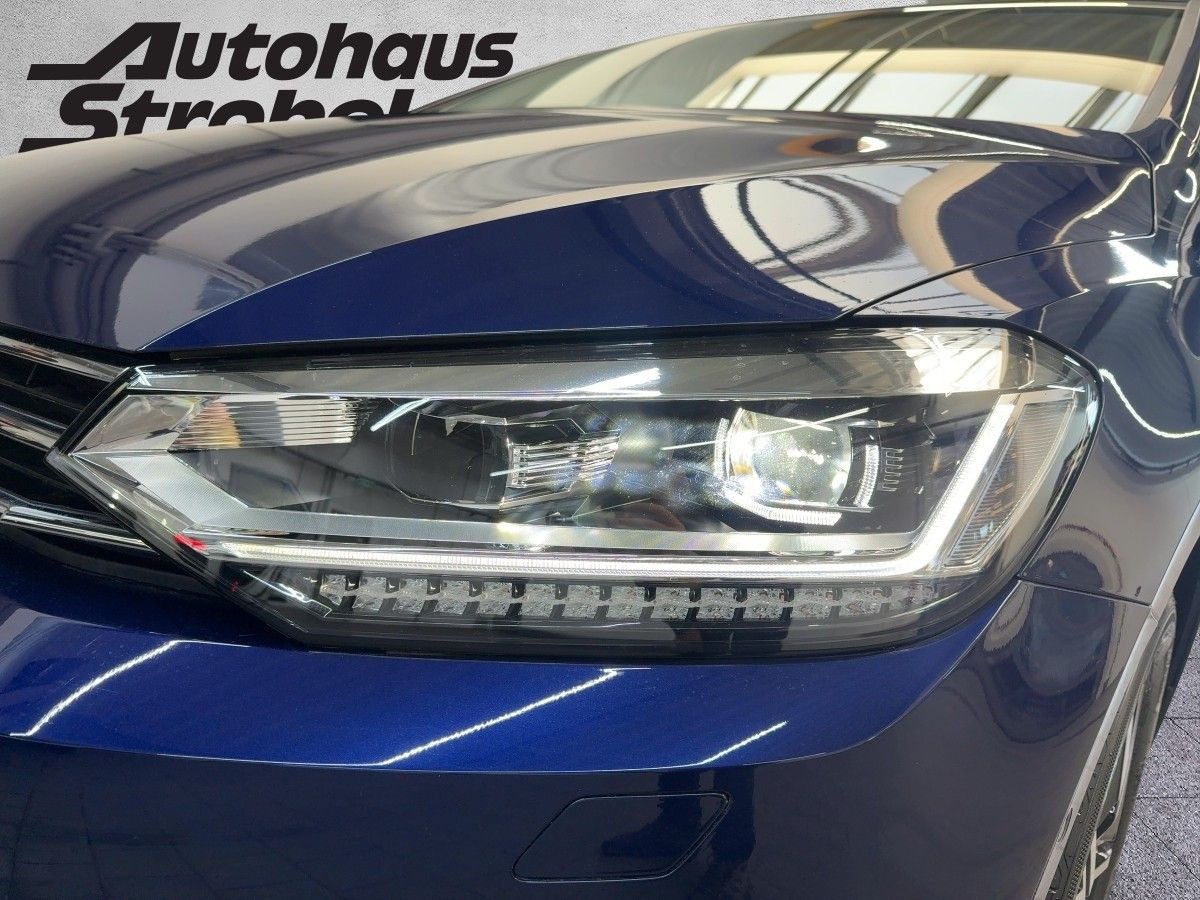 Touran 2.0 TDI DSG Highline ab 2,49% AHK LED Navi Pano Kamera Keyless