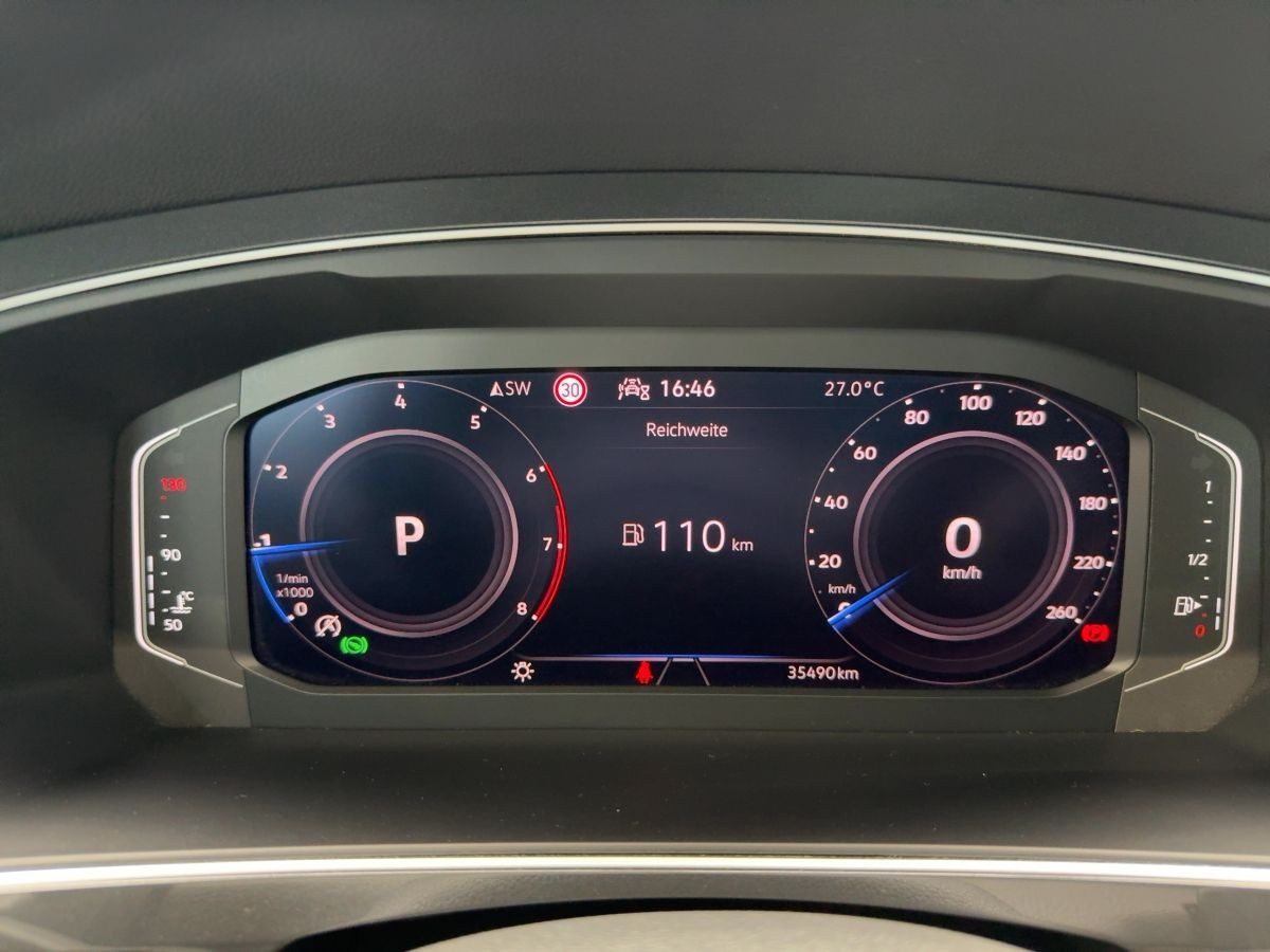 Tiguan 1.5 TSI DSG Elegance AHK ACC Navi LED-Matrix Kamera Bluet. Sitzh.