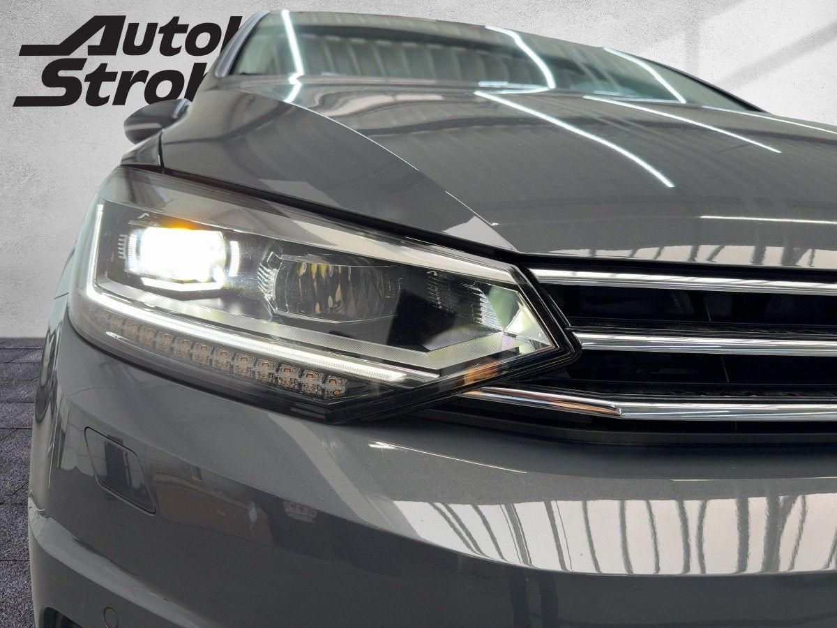 Touran 2.0 TDI DSG Comfortline 7-Sitze ACC DCC LED Navi Climatronic Kamera Sitzh