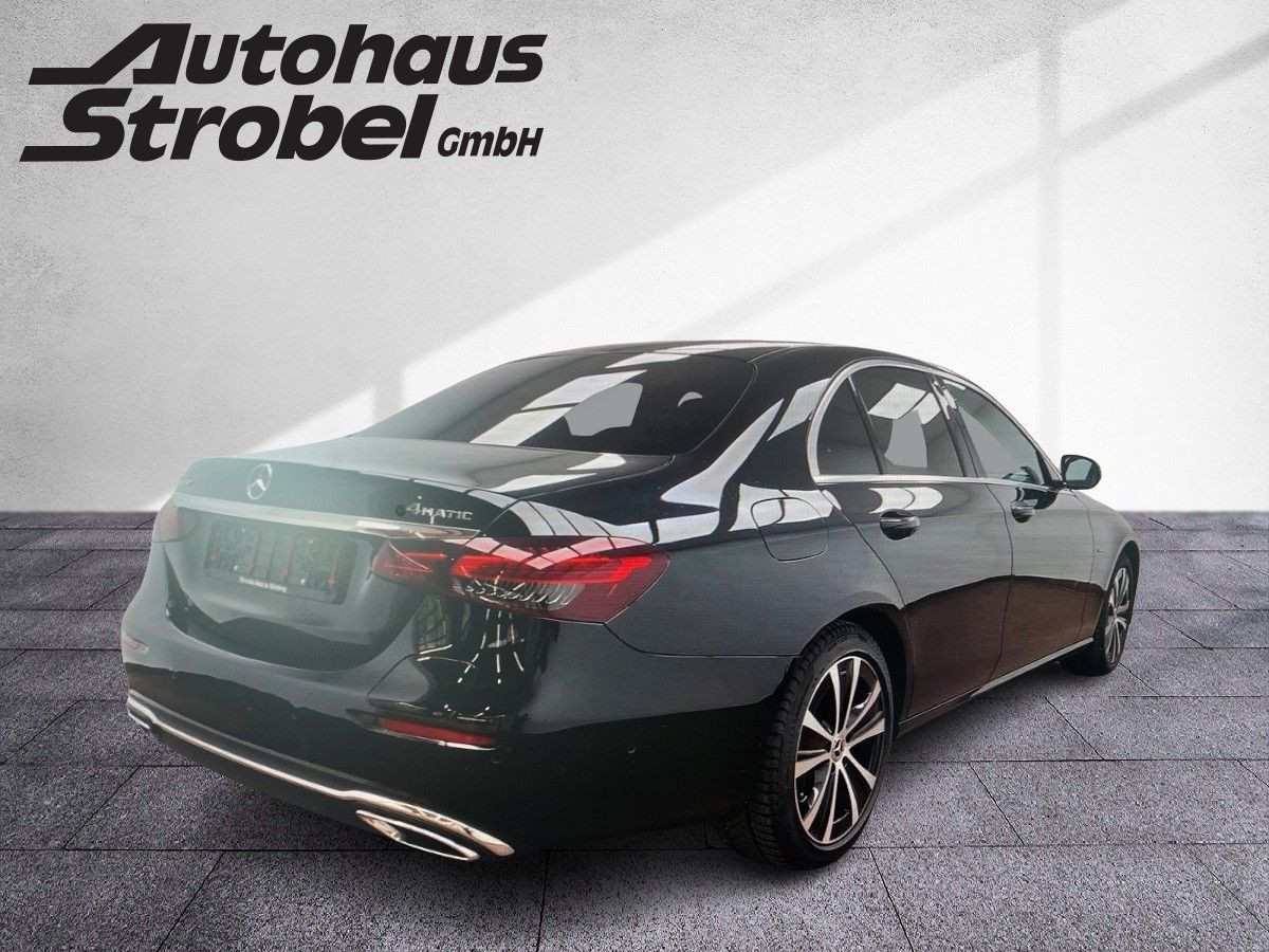 E 300 de Avantgarde 4Matic E 300 de 4Matic (213.011)