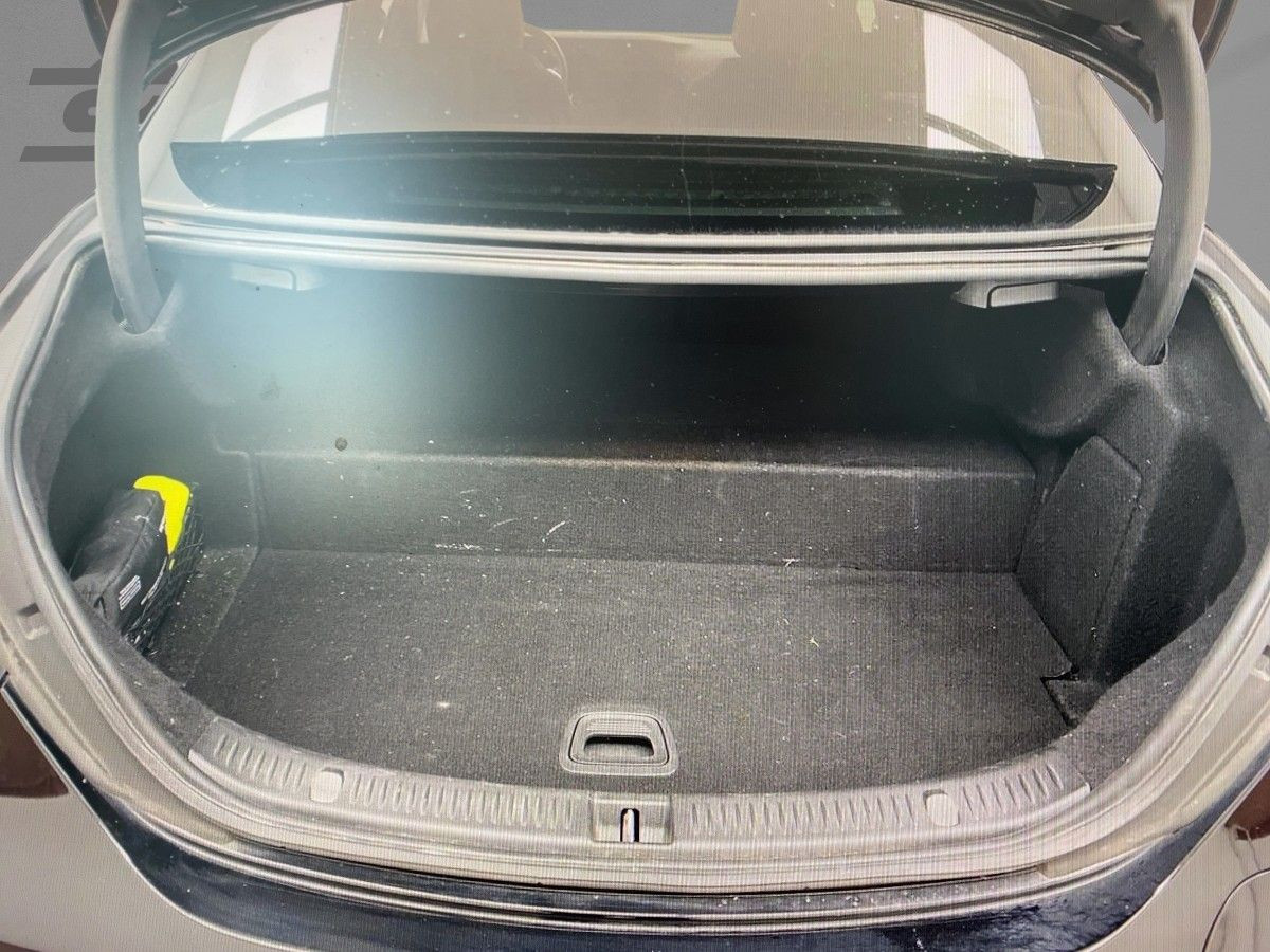E 300 de Avantgarde 4Matic E 300 de 4Matic (213.011)