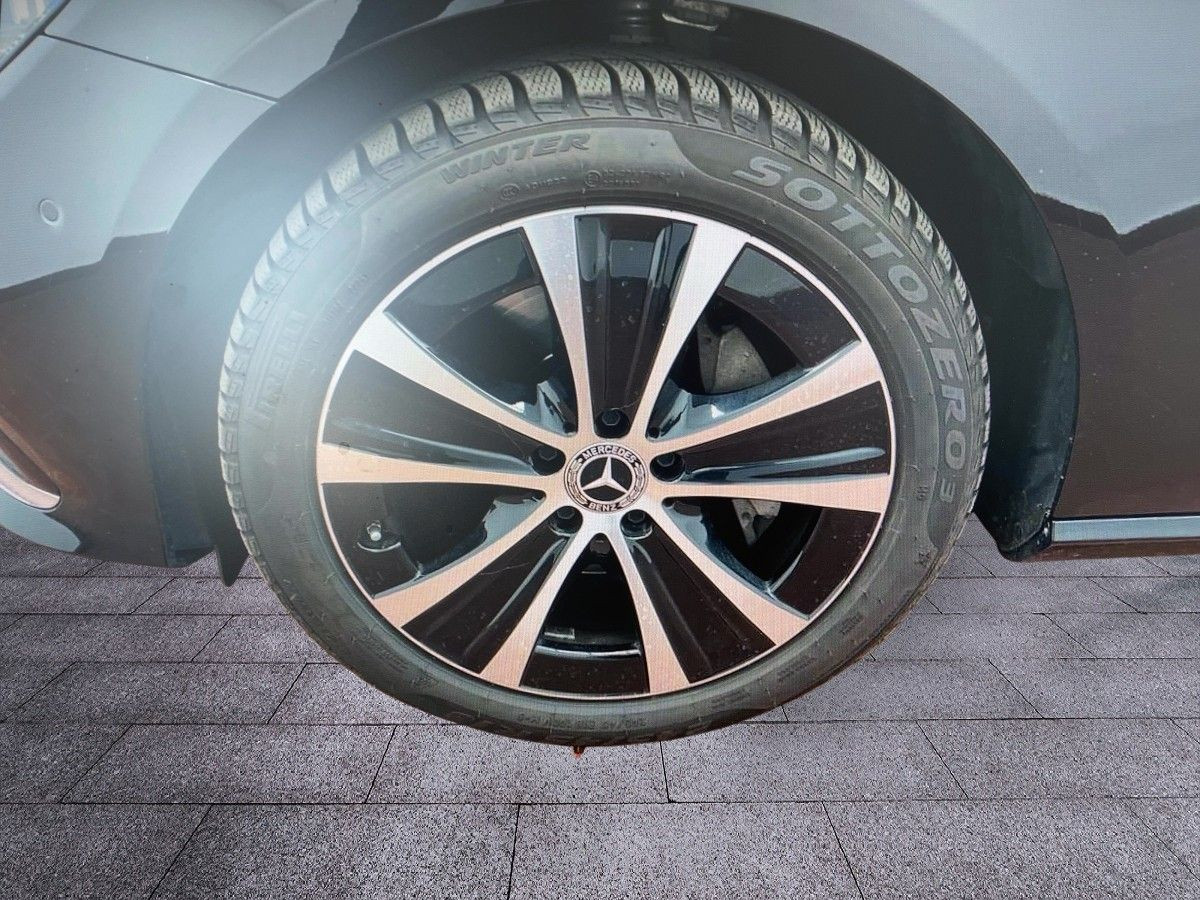 E 300 de Avantgarde 4Matic E 300 de 4Matic (213.011)