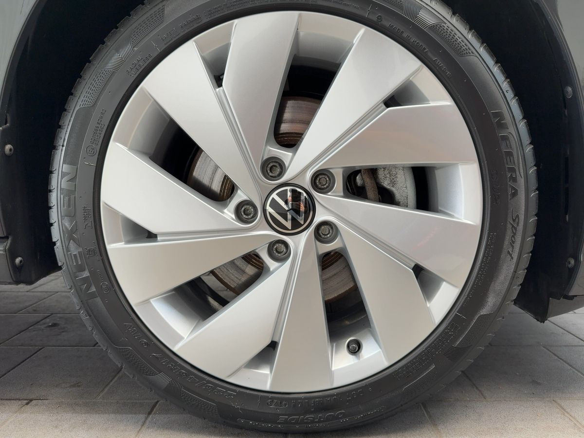Golf VIII 2.0 TSI DSG Style ACC LED-Plus Einparkh. Climatronic Sitzh. Lane-Ass DAB+