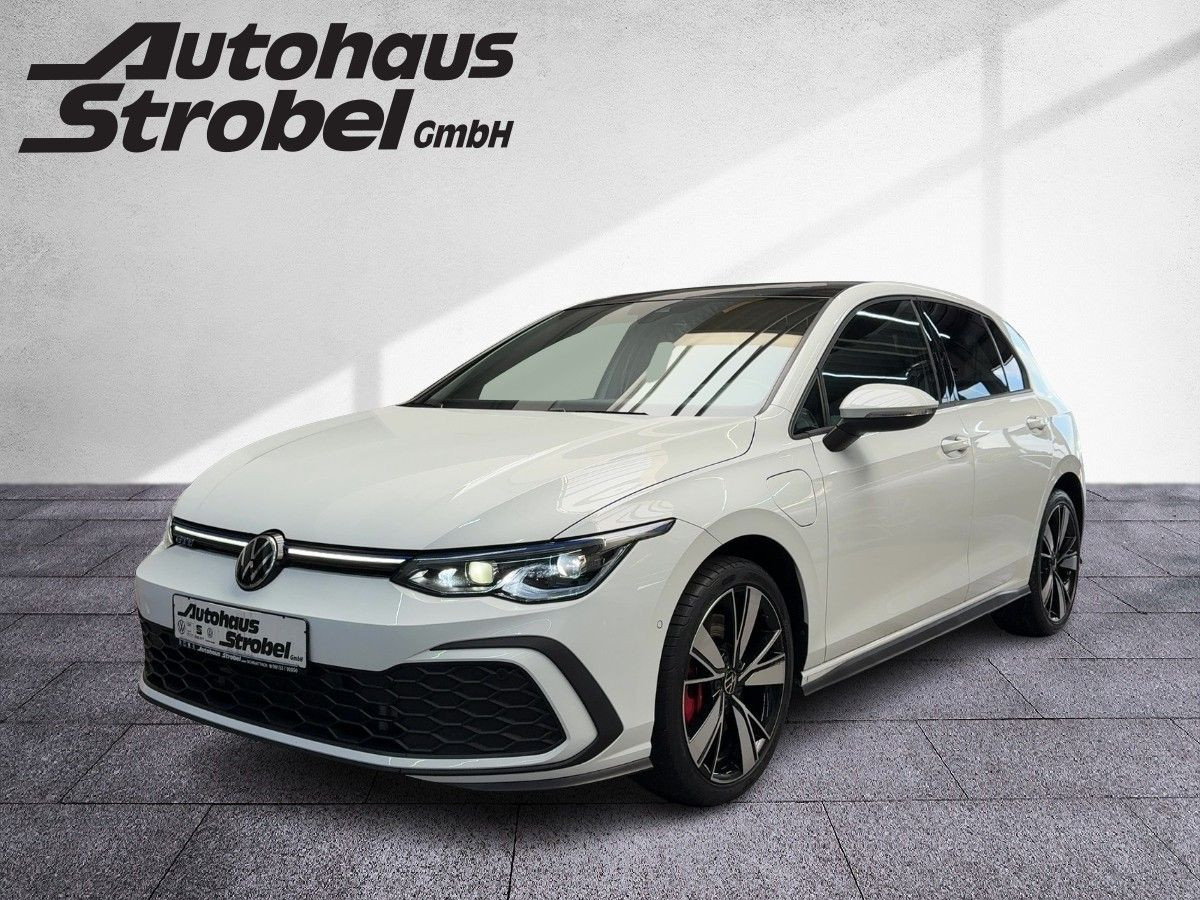 Golf VIII GTE 1.4 TSI DSG eHybrid ACC Navi LED-Matrix Pano Kamera Lane Ass.