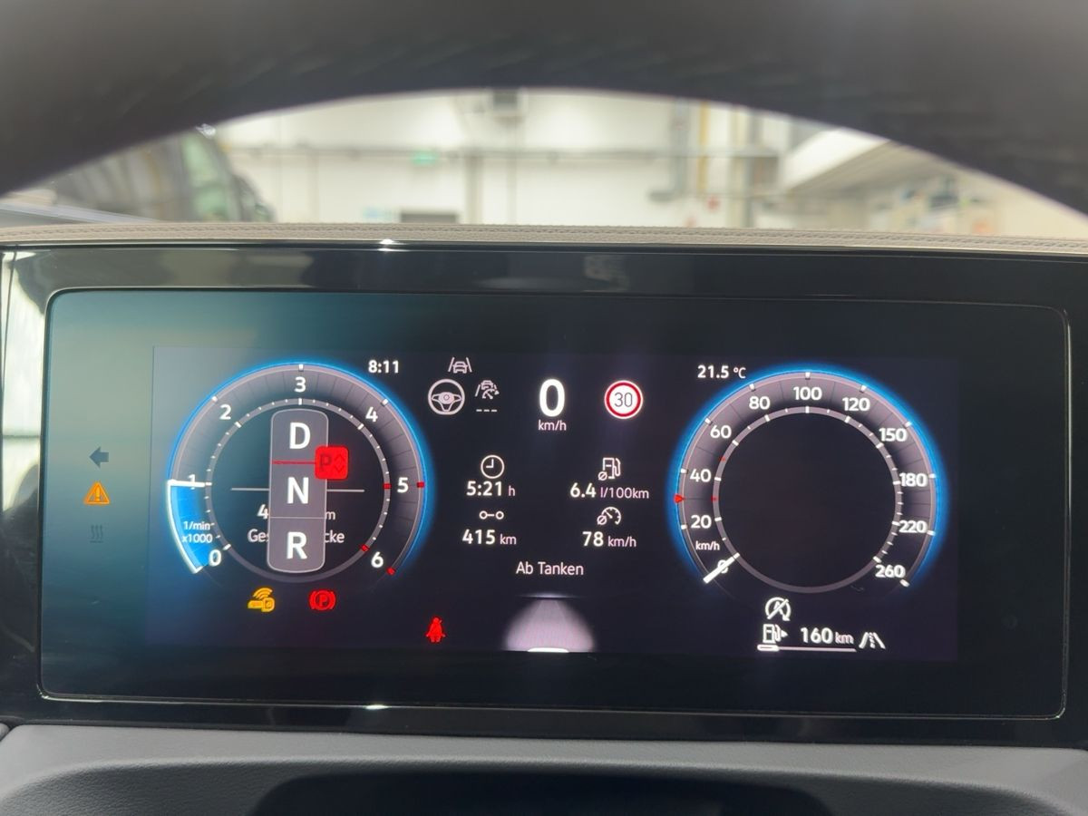 Tiguan 2.0 TDI DSG Elegance AHK ACC Navi LED-Matrix Kamera Sitzh. Climatronic