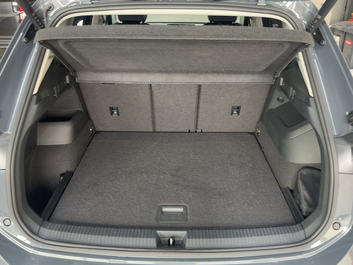 Tiguan 2.0 TDI DSG Elegance AHK ACC Navi LED-Matrix Kamera Sitzh. Climatronic