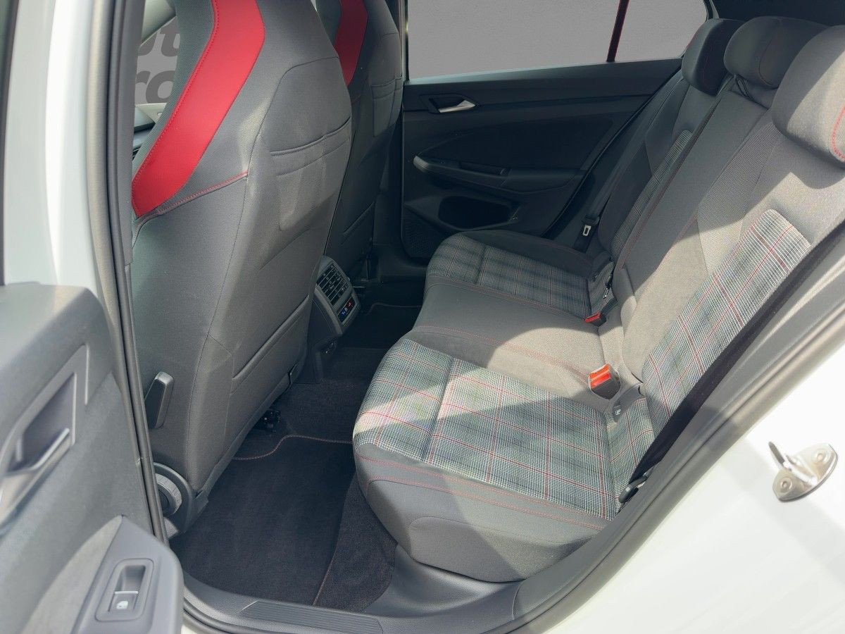 Golf VIII GTI 2.0 TSI DSG LED-Plus Climatronic Sitzh. Einparkh. Lane-Ass. Bluet.