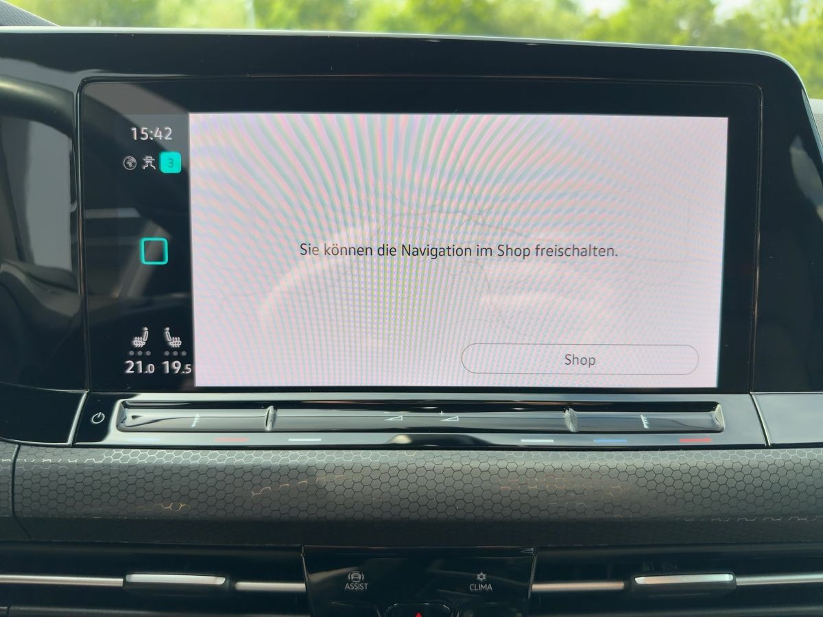 Golf VIII GTI 2.0 TSI DSG LED-Plus Climatronic Sitzh. Einparkh. Lane-Ass. Bluet.