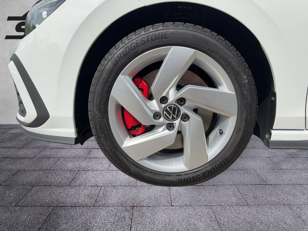 Golf VIII GTI 2.0 TSI DSG LED-Plus Climatronic Sitzh. Einparkh. Lane-Ass. Bluet.