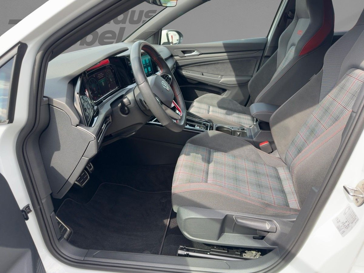 Golf VIII GTI 2.0 TSI DSG LED-Plus Climatronic Sitzh. Einparkh. Lane-Ass. Bluet.
