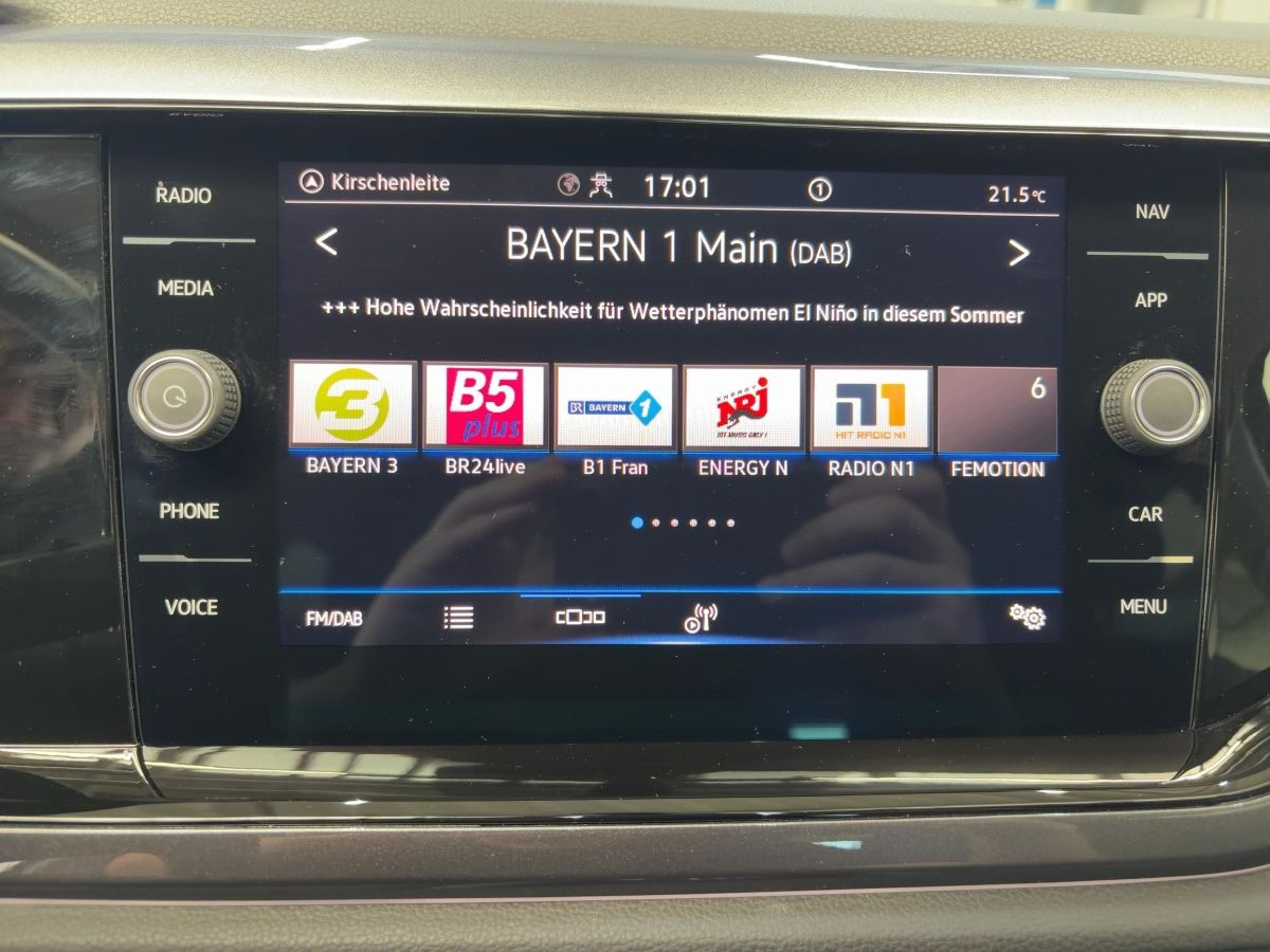 Polo 1.0 TSI Highline ACC Navi Kamera Sitzh. Climatronic Nebel Einparkh. DAB+