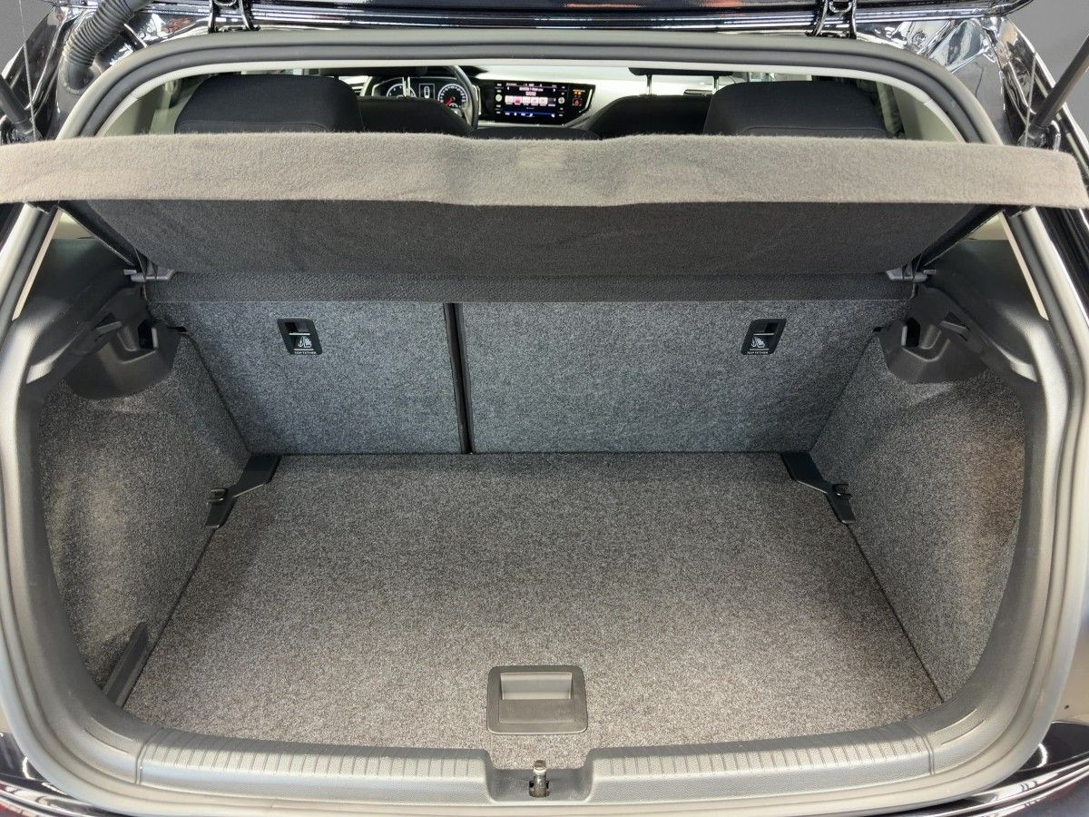 Polo 1.0 TSI Highline ACC Navi Kamera Sitzh. Climatronic Nebel Einparkh. DAB+