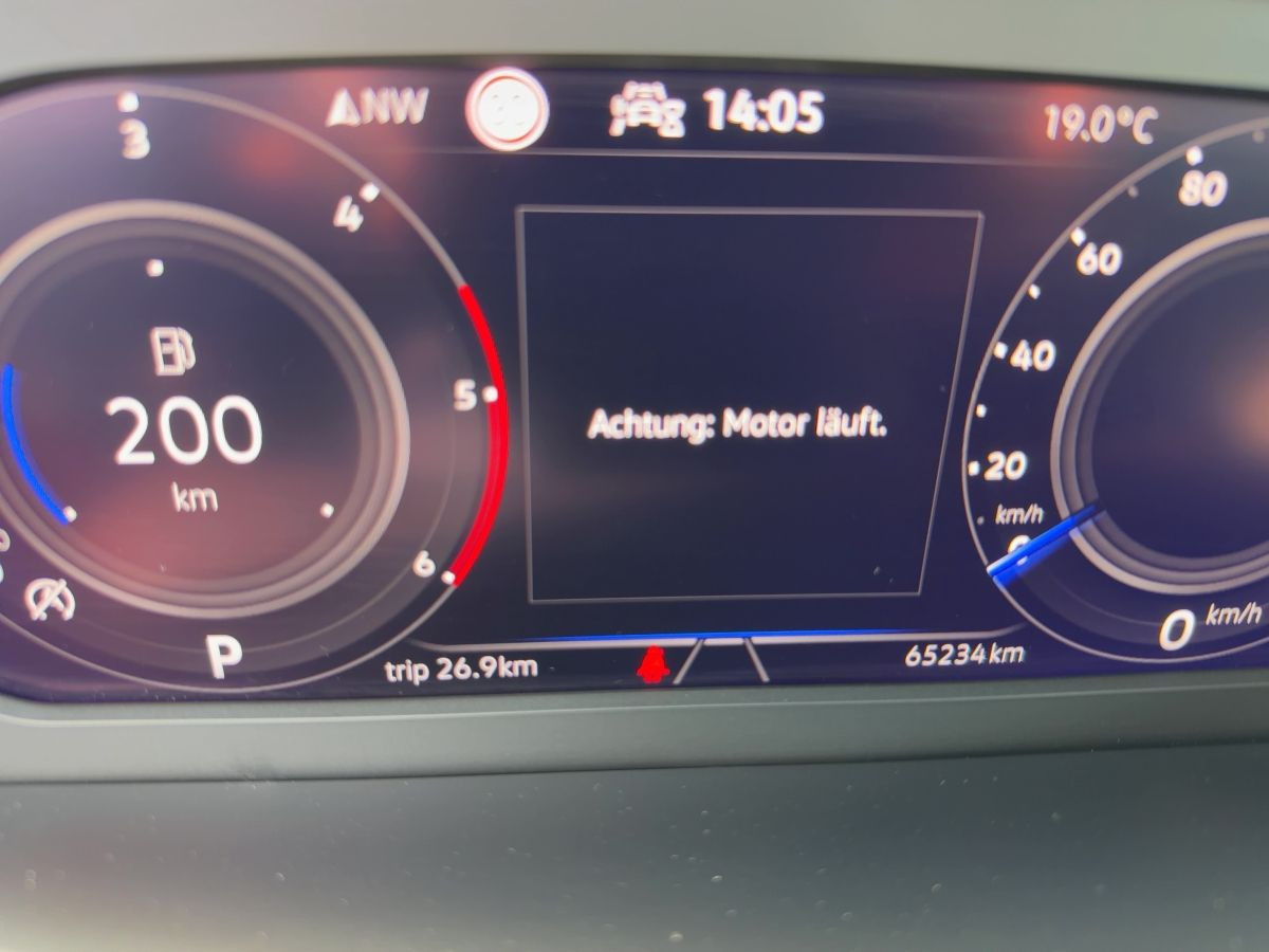 Tiguan 2.0 TDI DSG Elegance AHK ACC Navi LED-Matrix Kamera Sitzh. Climatronic