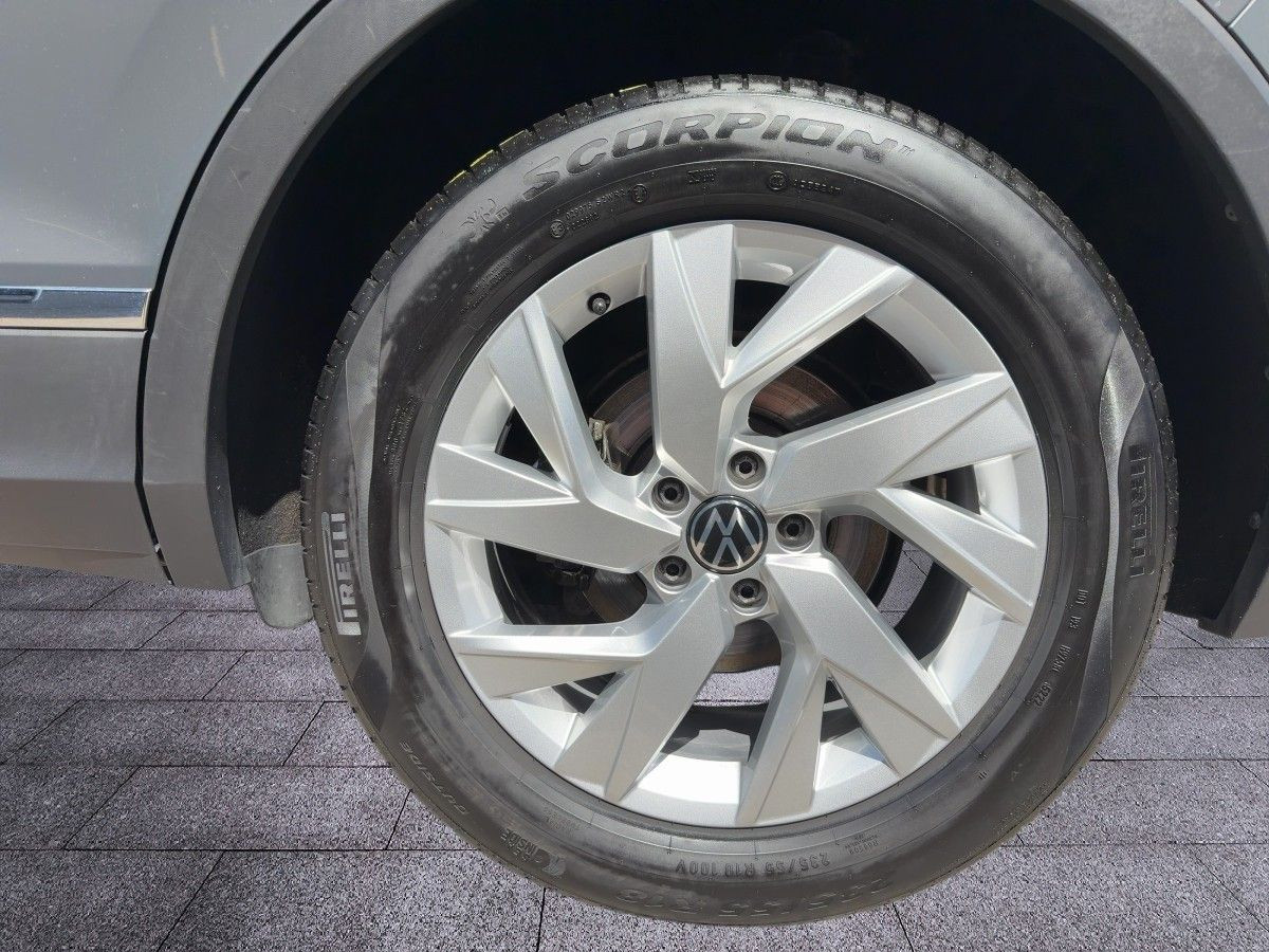 Tiguan 2.0 TDI DSG Elegance AHK ACC Navi LED-Matrix Kamera Sitzh. Climatronic