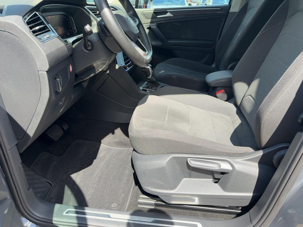 Tiguan 2.0 TDI DSG Elegance AHK ACC Navi LED-Matrix Kamera Sitzh. Climatronic
