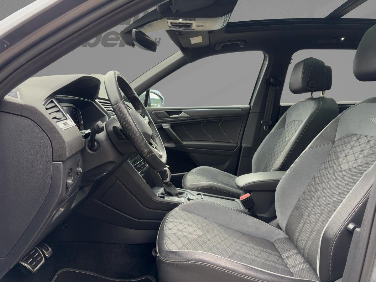 Tiguan Allspace 2.0 TDI DSG 4M R-Line ACC DCC Navi LED-Matrix Pano Standh. Kamera