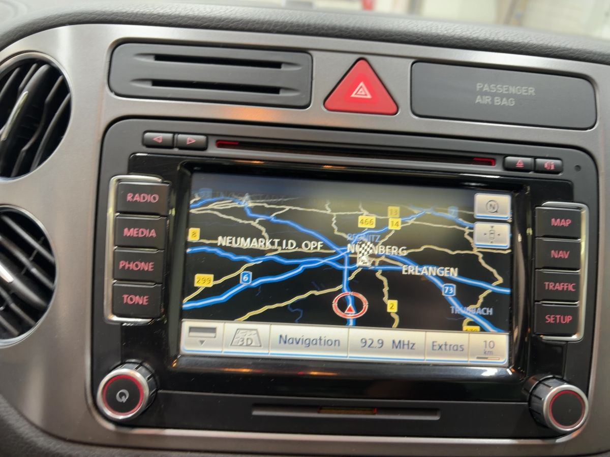 Tiguan 2.0 TDI 4M Sport & Style AHK Navi Pano 