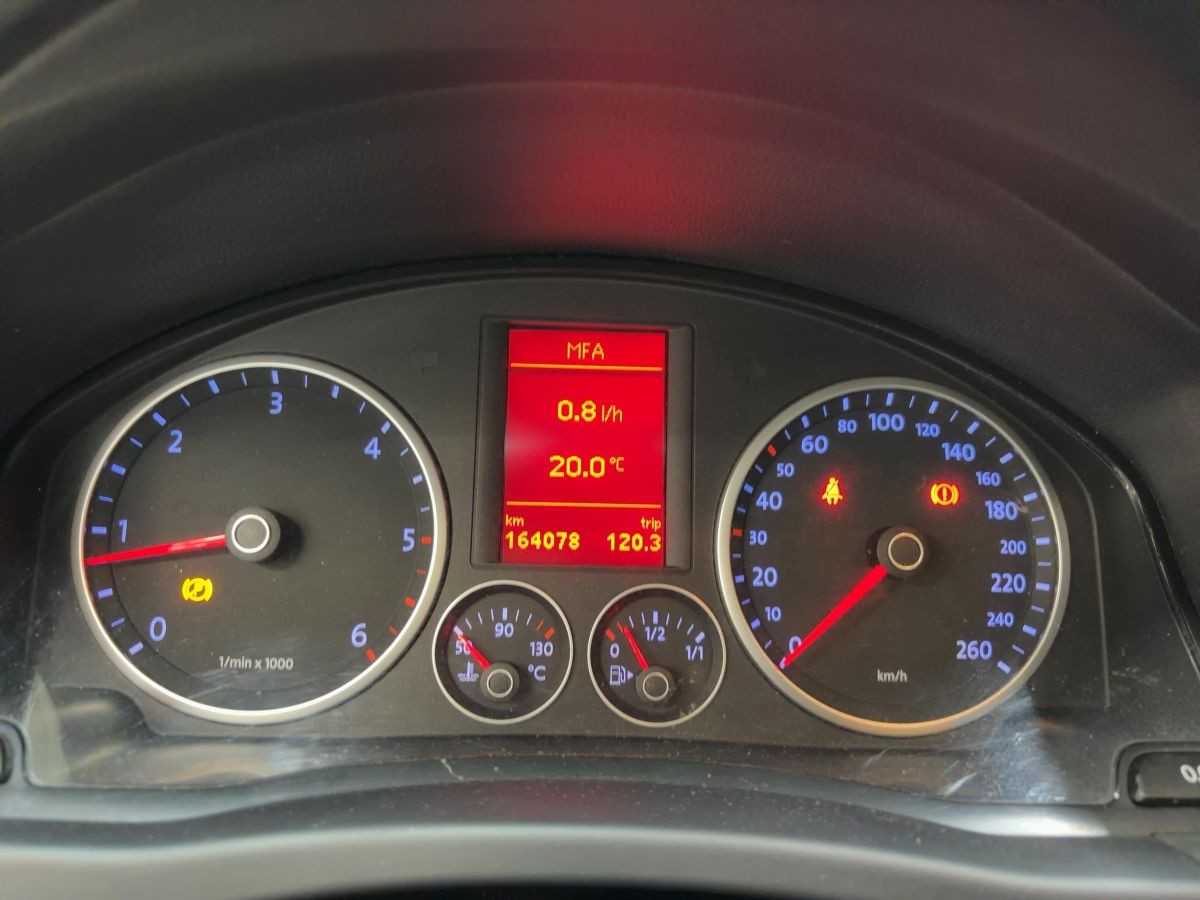 Tiguan 2.0 TDI 4M Sport & Style AHK Navi Pano 