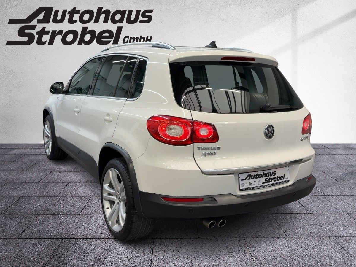 Tiguan 2.0 TDI 4M Sport & Style AHK Navi Pano 