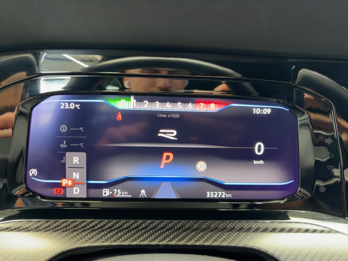 Golf VIII R 2.0 TSI DSG 4M