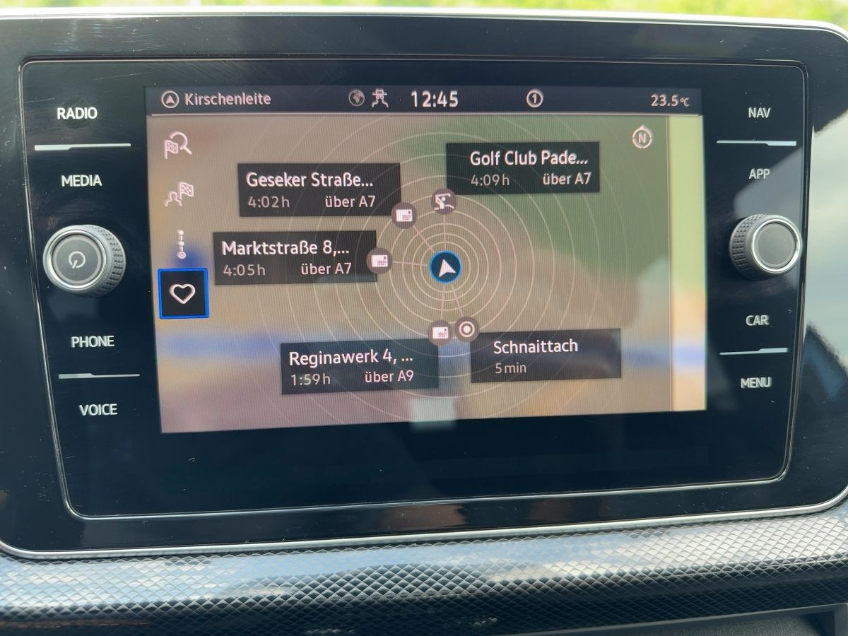 T-Cross 1.5 TSI DSG R-Line ACC Navi LED-Matrix Kamera Climatronic Sitzh. Bluet.