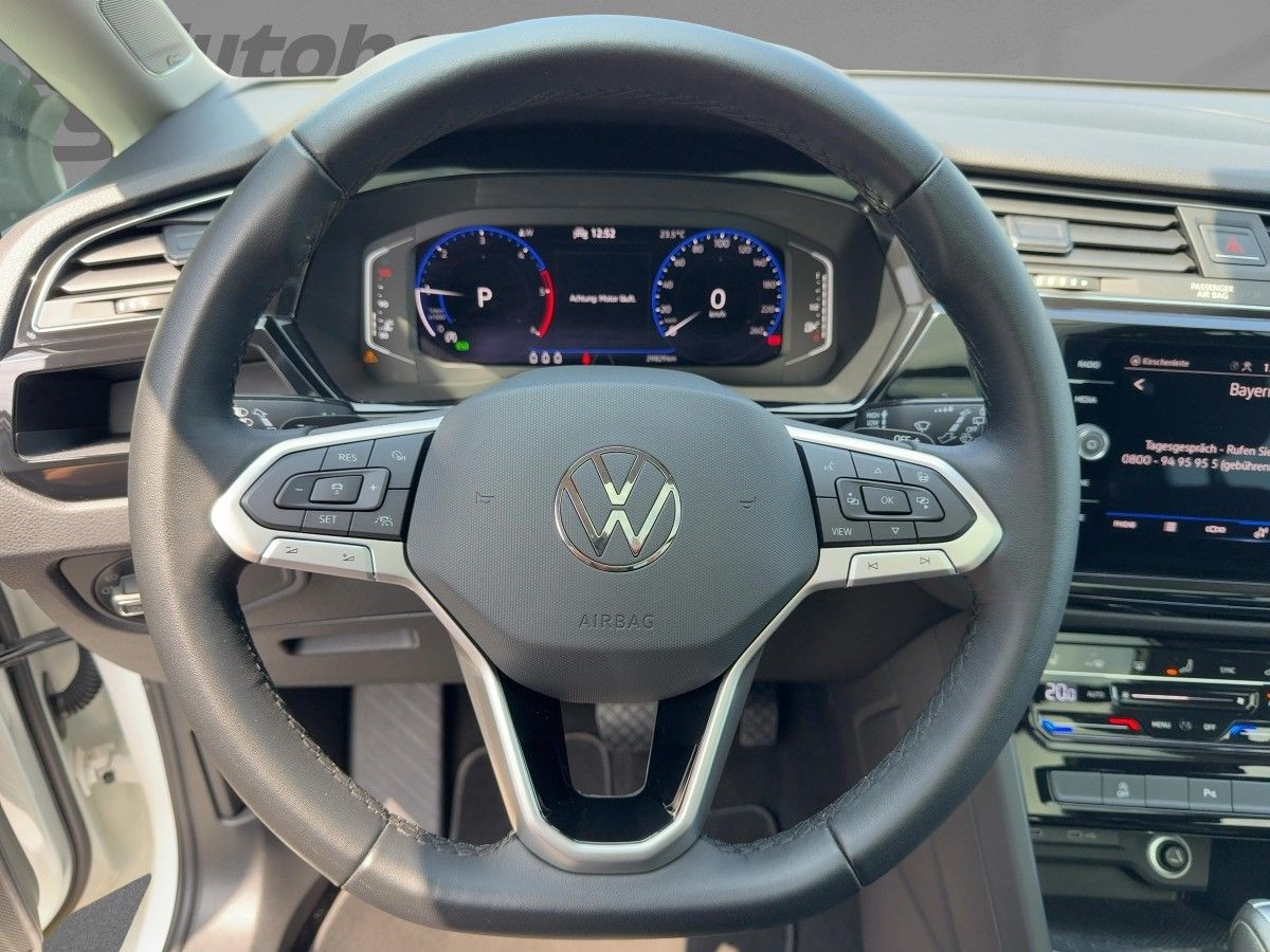 Touran 2.0 TDI DSG Highline ab 2,49% AHK ACC LED Navi Pano 