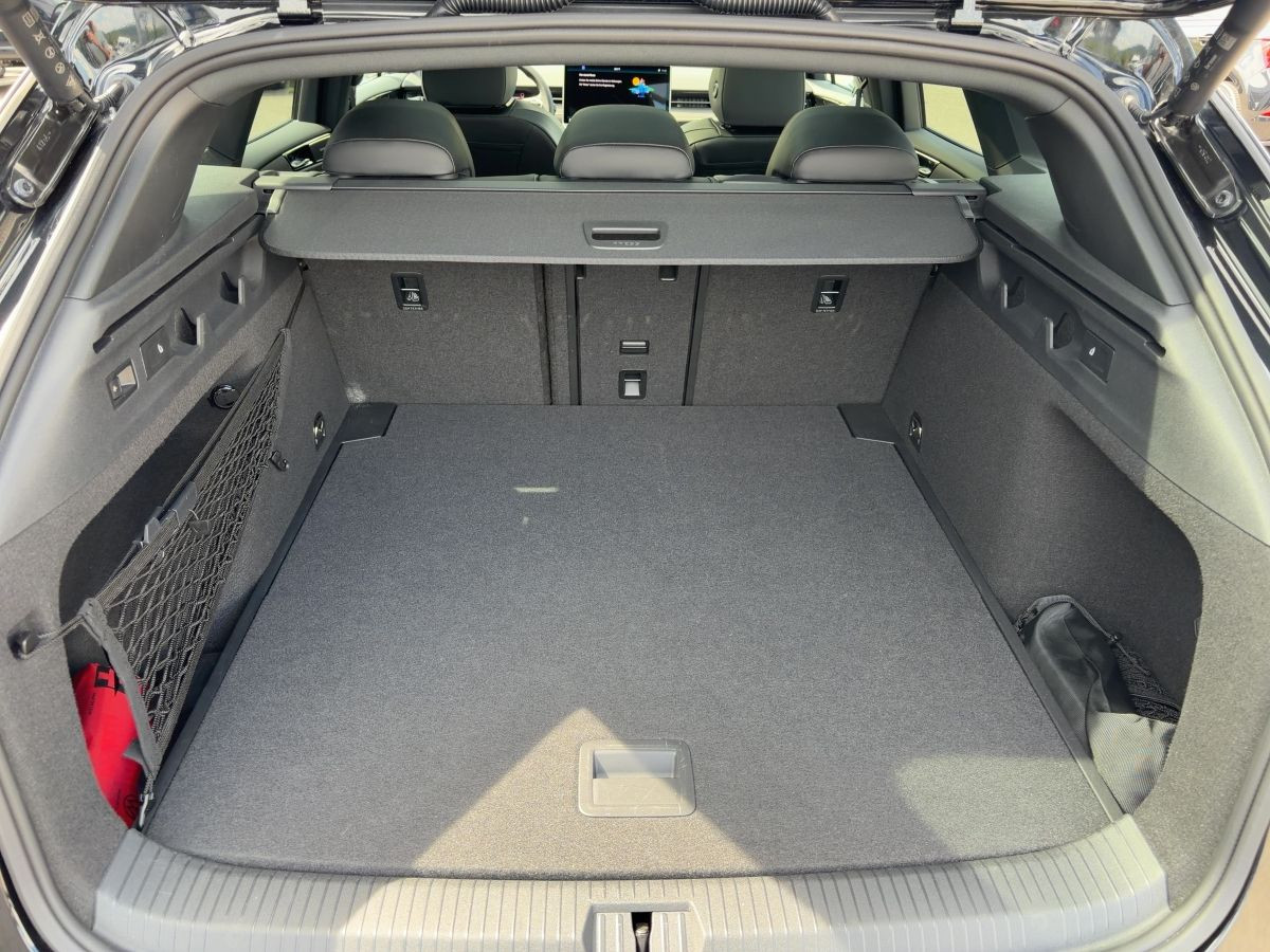 ID.7 Tourer Pro S 91kWh ab 2,49% Wärmep. AHK ACC DCC Navi LED-Matrix