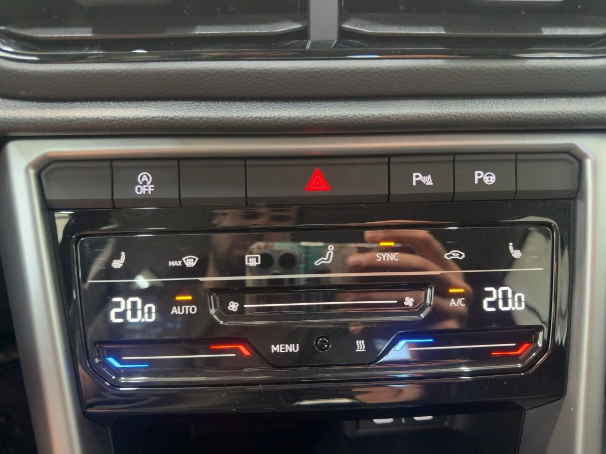 T-Roc 2.0 TDI DSG Life ab 1,49% LED Navi Standh. Kamera Sitzh. Climatronic DAB+