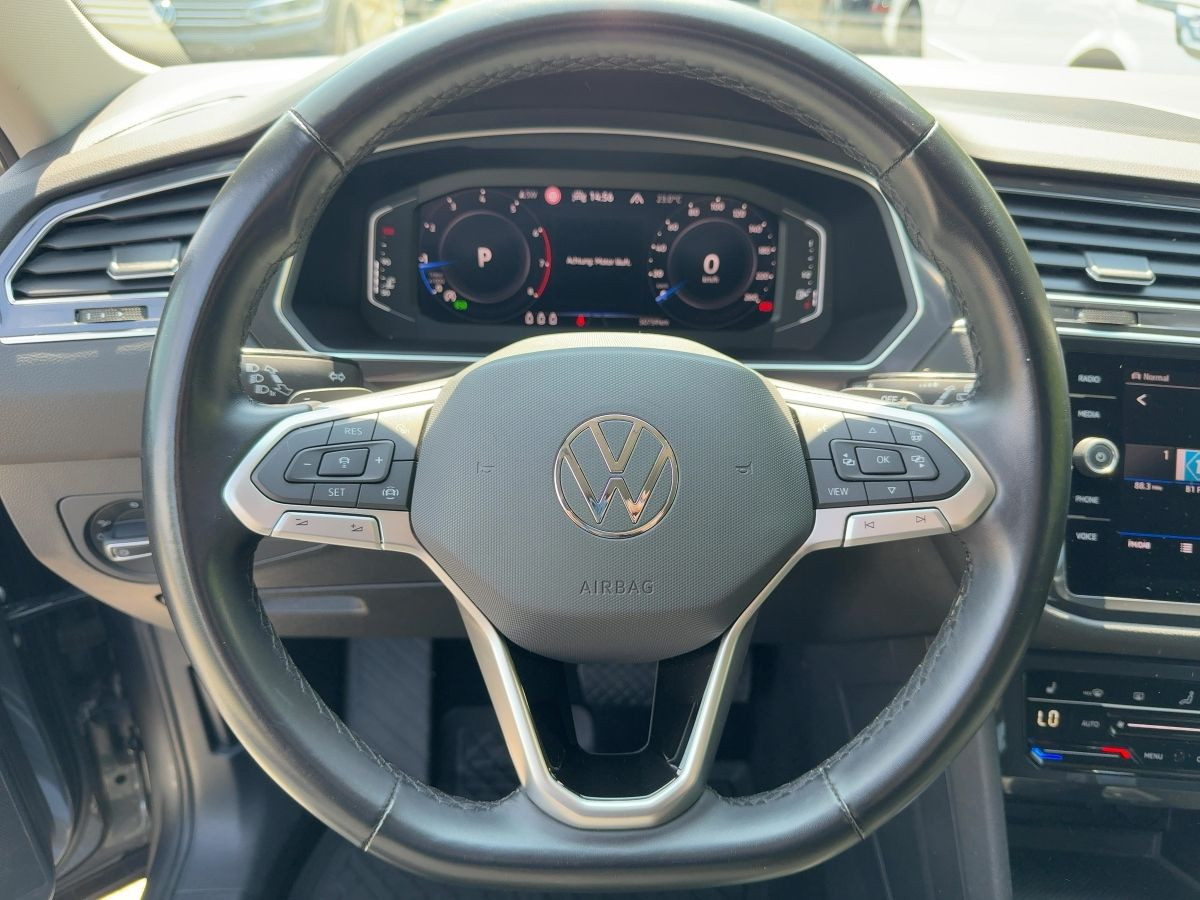 Tiguan Allspace 2.0 TSI DSG 4M Elegance AHK ACC DCC Navi LED-Matrix Pano Head-Up Area View