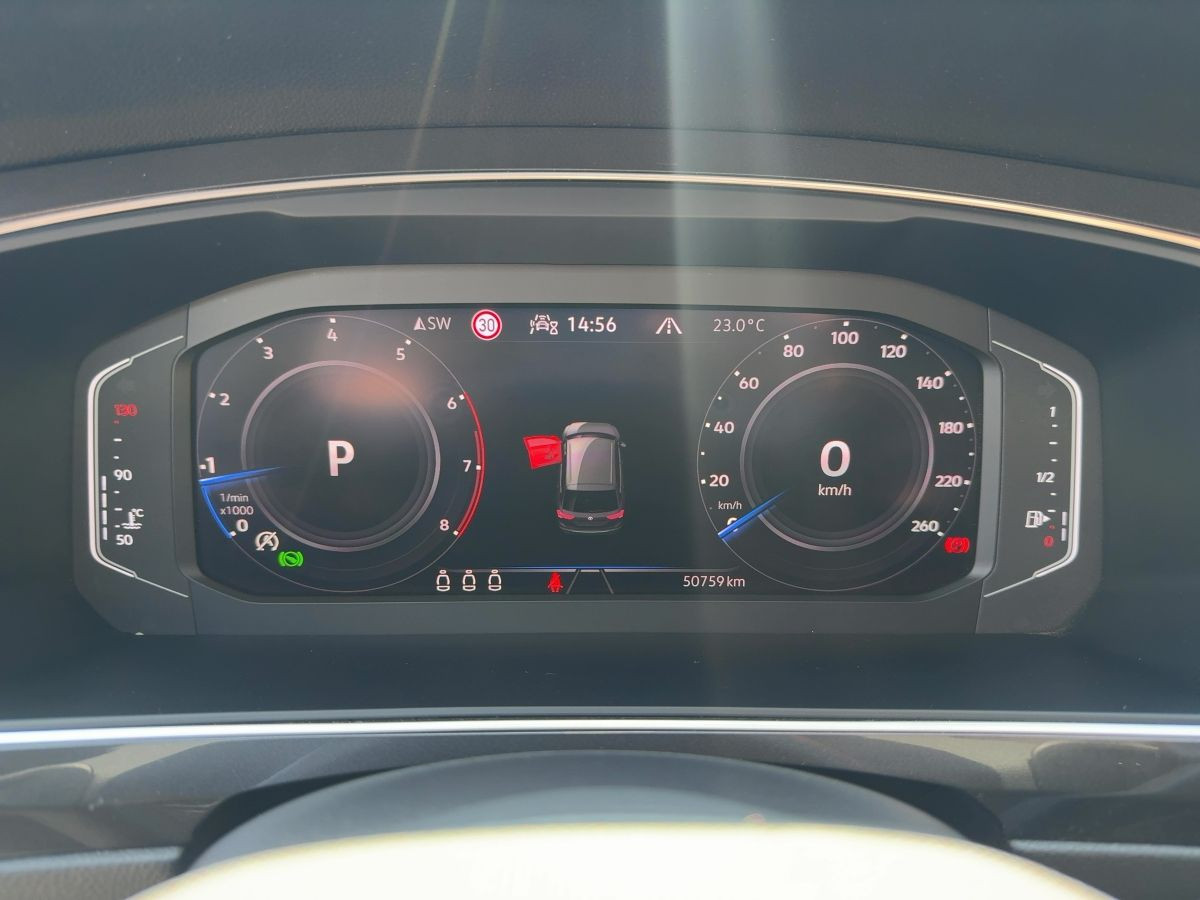 Tiguan Allspace 2.0 TSI DSG 4M Elegance AHK ACC DCC Navi LED-Matrix Pano Head-Up Area View