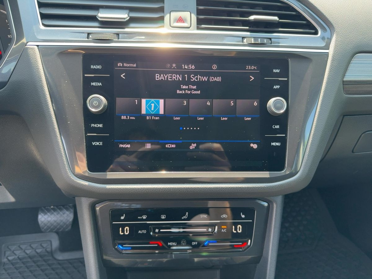 Tiguan Allspace 2.0 TSI DSG 4M Elegance AHK ACC DCC Navi LED-Matrix Pano Head-Up Area View