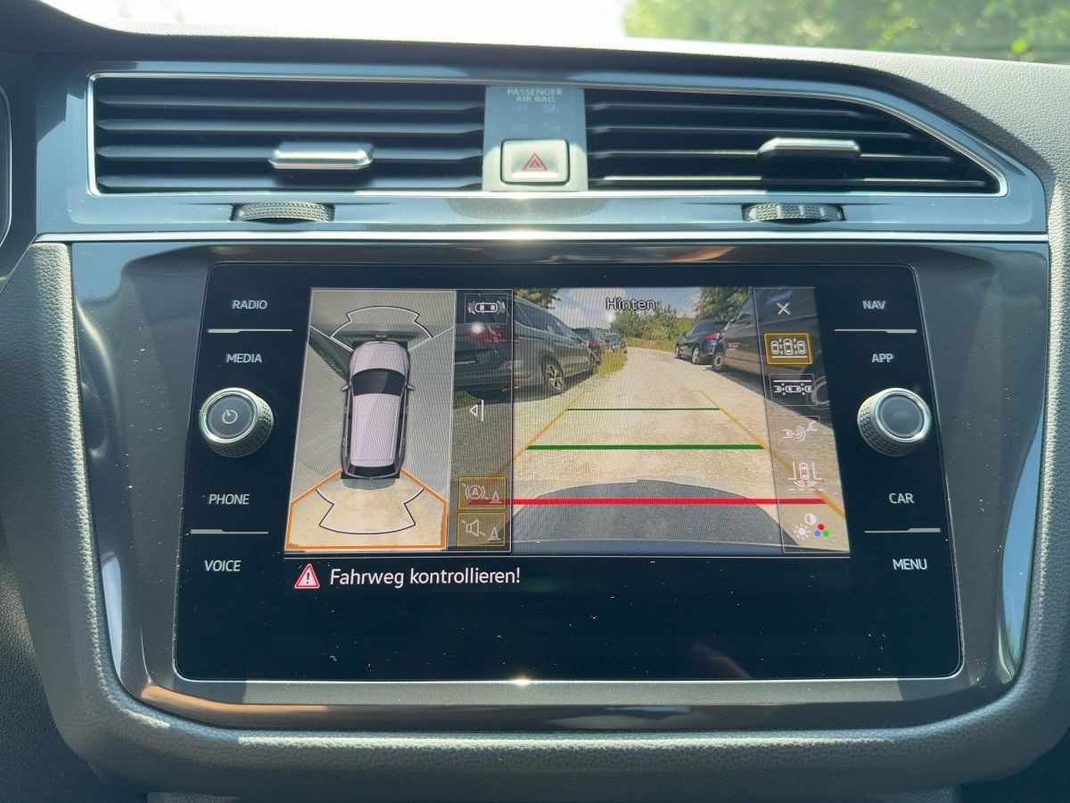 Tiguan Allspace 2.0 TSI DSG 4M Elegance AHK ACC DCC Navi LED-Matrix Pano Head-Up Area View