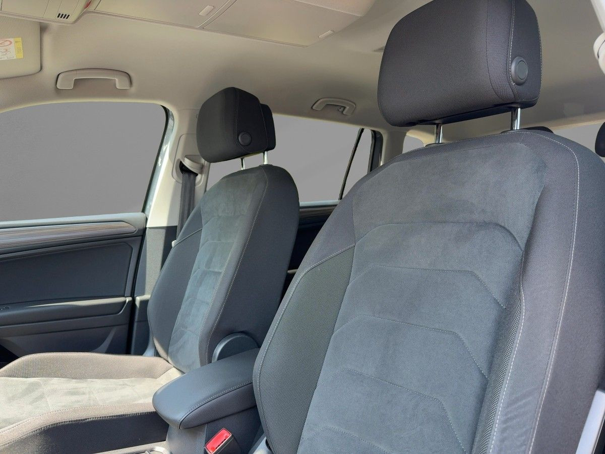 Tiguan Allspace 2.0 TSI DSG 4M Elegance AHK ACC DCC Navi LED-Matrix Pano Head-Up Area View