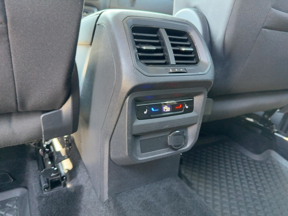 Tiguan Allspace 2.0 TSI DSG 4M Elegance AHK ACC DCC Navi LED-Matrix Pano Head-Up Area View