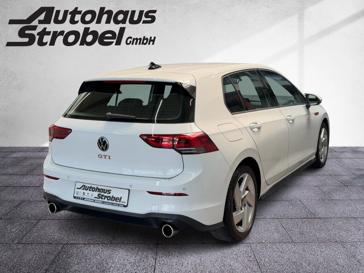 Golf VIII GTI 2.0 TSI DSG LED-Plus Climatronic Einparkh. Lane-Ass. DAB+ Bluet.