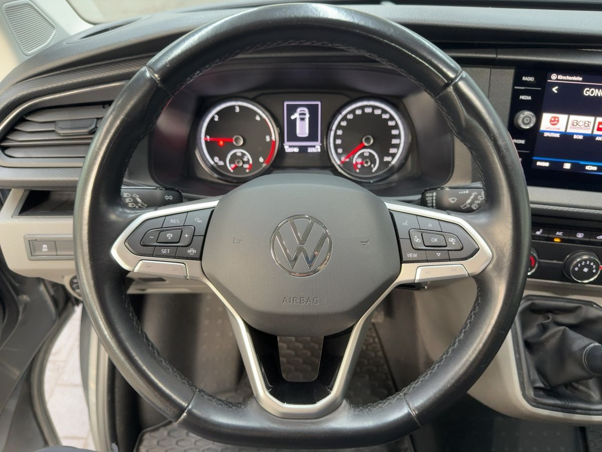 Transporter Kombi 2.0 TDI 4M LR Navi LED Kamera Klima Bluet. Sitzh.