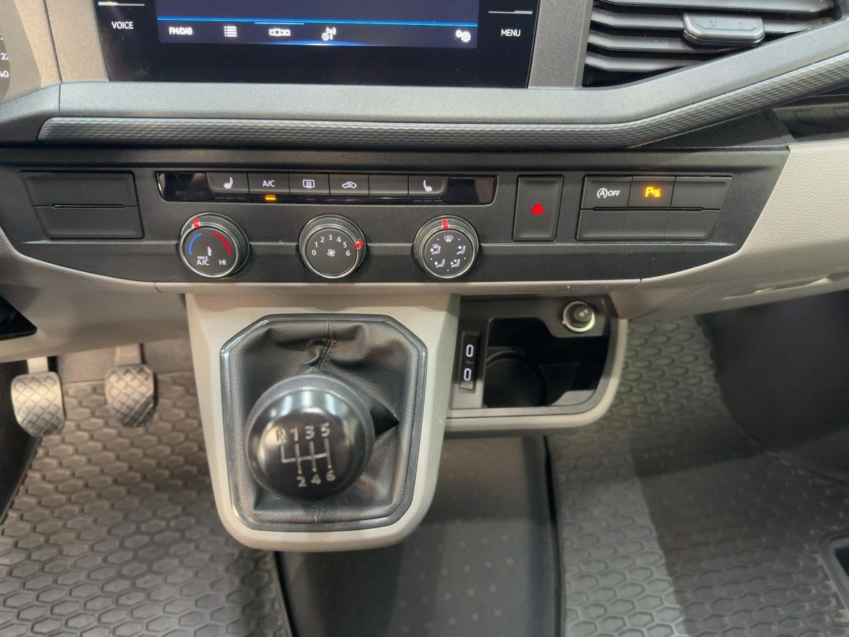 Transporter Kombi 2.0 TDI 4M LR Navi LED Kamera Klima Bluet. Sitzh.