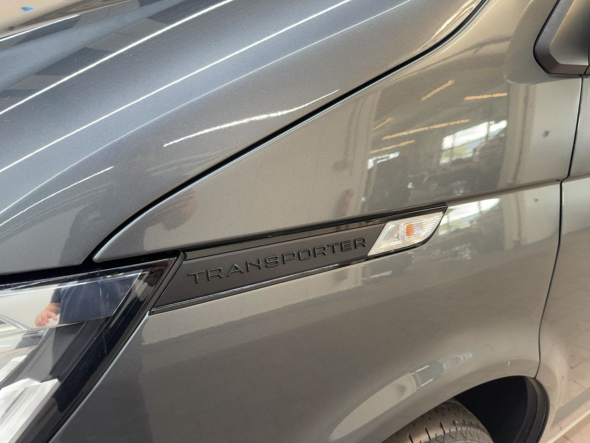 Transporter Kombi 2.0 TDI 4M LR Navi LED Kamera Klima Bluet. Sitzh.