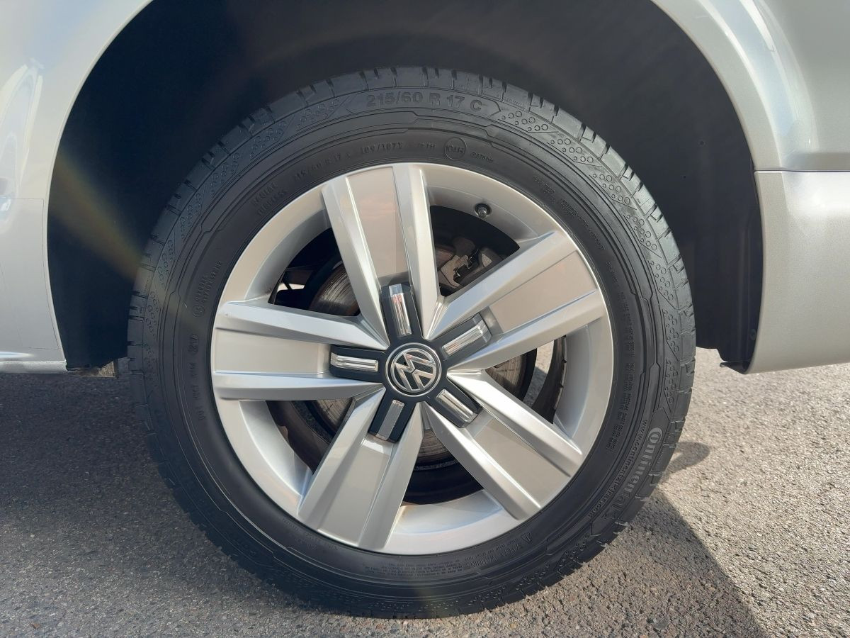 T6 Caravelle 2.0 TDI Comfortline 9-Sitze Parkp. Climatronic Tempo. Nebel Bluet.
