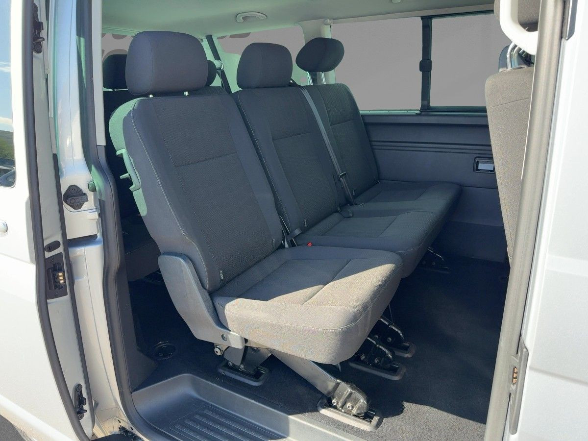 T6 Caravelle 2.0 TDI Comfortline 9-Sitze Parkp. Climatronic Tempo. Nebel Bluet.