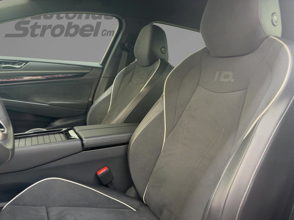ID.7 Tourer Pro S 91 kWh ab 2,49% Wärmep. AHK Navi LED-Matrix Arew View